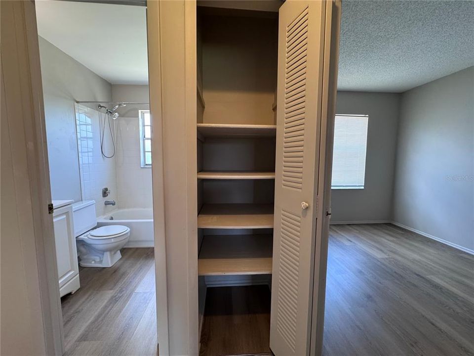 В аренду: $1,795 (3 спален, 2 ванн, 1025 Квадратных фут)