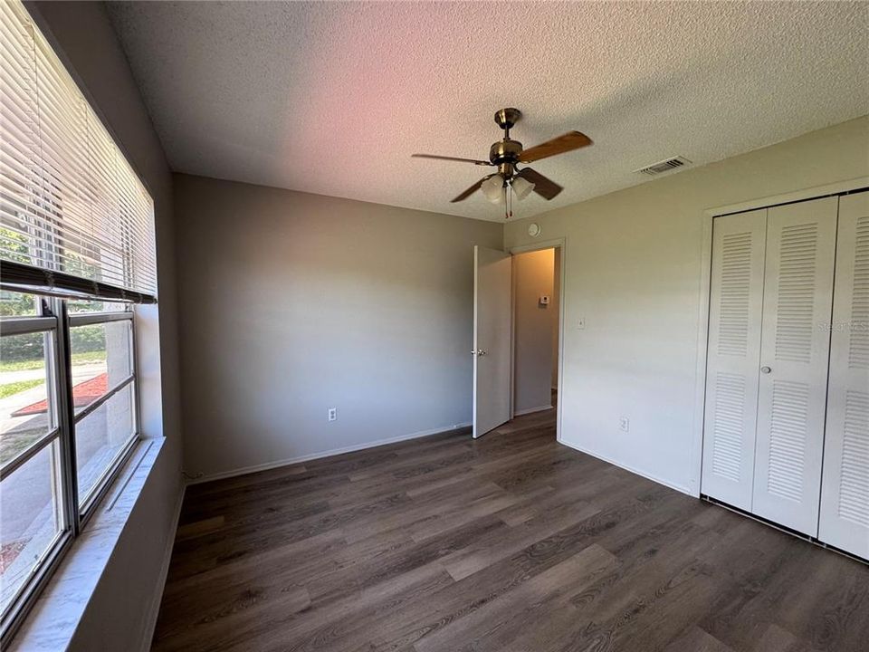В аренду: $1,795 (3 спален, 2 ванн, 1025 Квадратных фут)