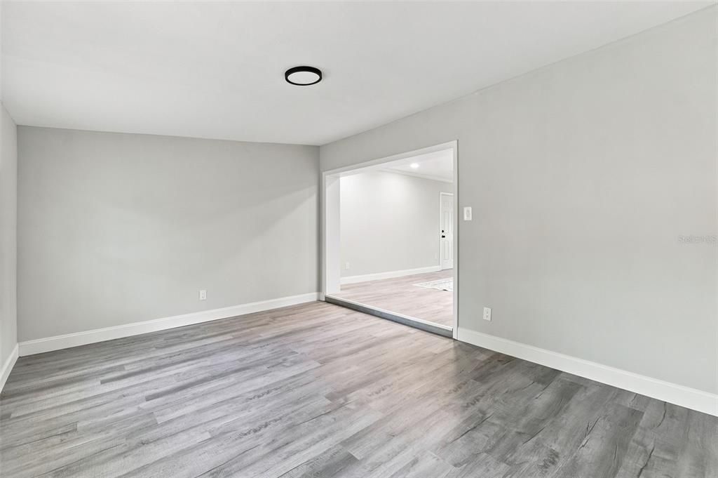 En Venta: $259,800 (3 camas, 2 baños, 1175 Pies cuadrados)