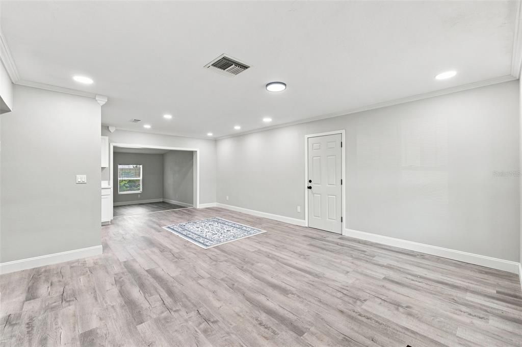 En Venta: $259,800 (3 camas, 2 baños, 1175 Pies cuadrados)