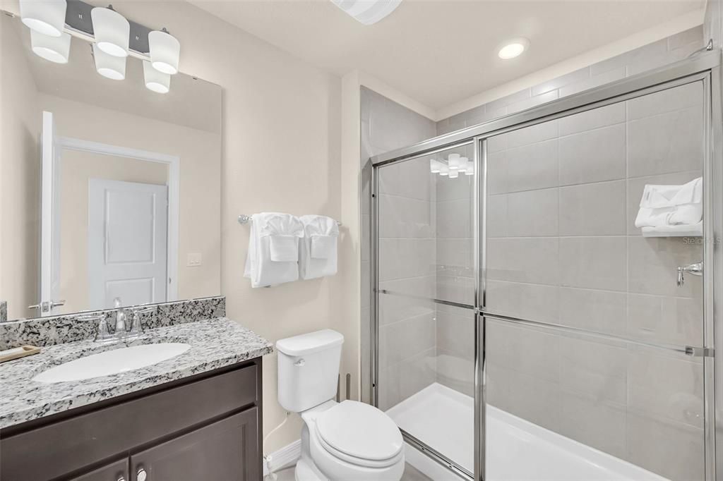 For Sale: $499,000 (5 beds, 4 baths, 2293 Square Feet)
