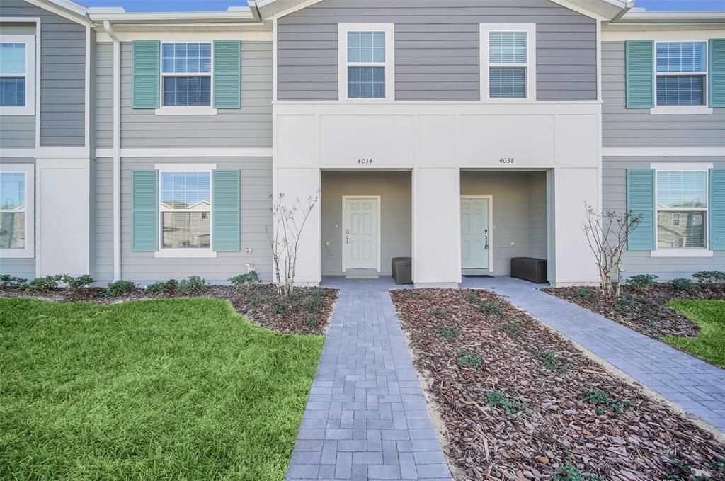 For Sale: $499,000 (5 beds, 4 baths, 2293 Square Feet)