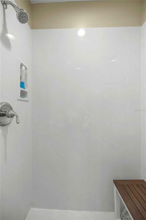 待售: $379,000 (4 贝兹, 3 浴室, 2231 平方英尺)