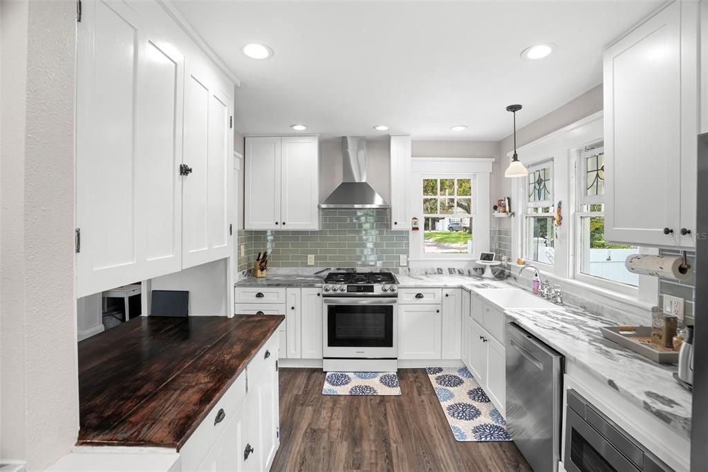 For Sale: $1,650,000 (4 beds, 3 baths, 2212 Square Feet)