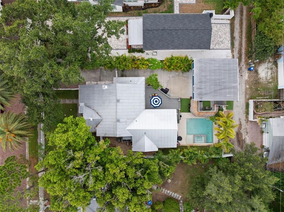 For Sale: $1,650,000 (4 beds, 3 baths, 2212 Square Feet)