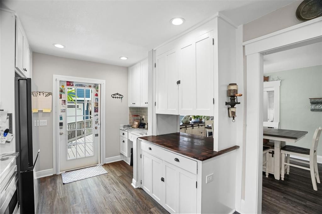 For Sale: $1,650,000 (4 beds, 3 baths, 2212 Square Feet)