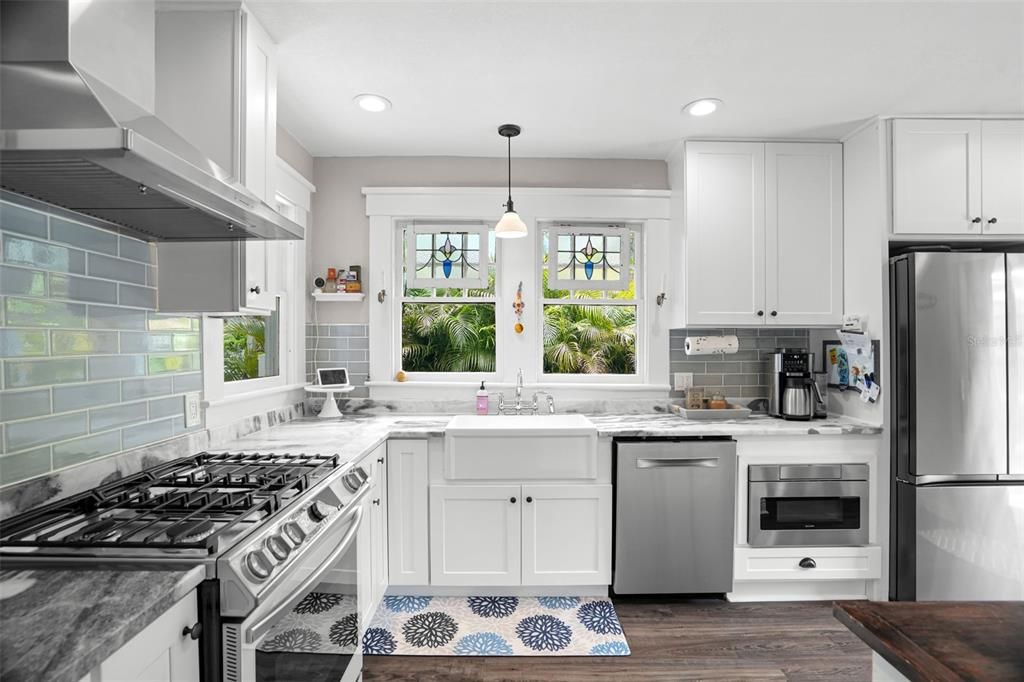 For Sale: $1,650,000 (4 beds, 3 baths, 2212 Square Feet)