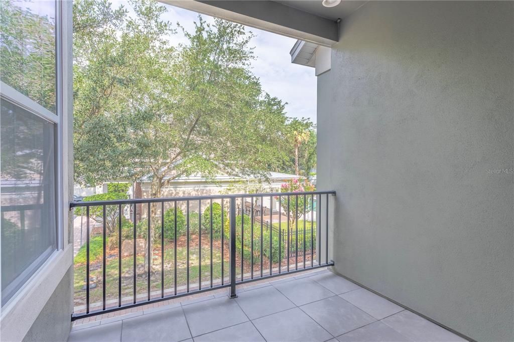 For Sale: $450,000 (4 beds, 3 baths, 2282 Square Feet)