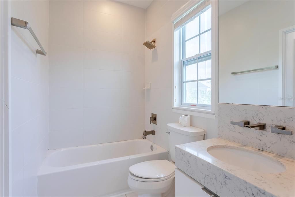 For Sale: $450,000 (4 beds, 3 baths, 2282 Square Feet)