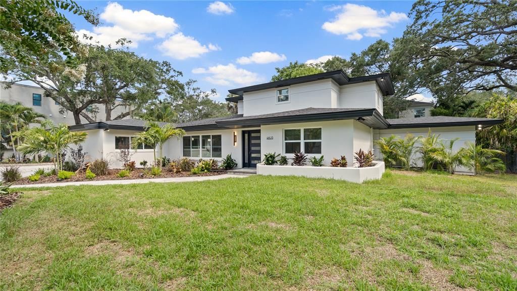 En Venta: $2,349,990 (5 camas, 5 baños, 4717 Pies cuadrados)