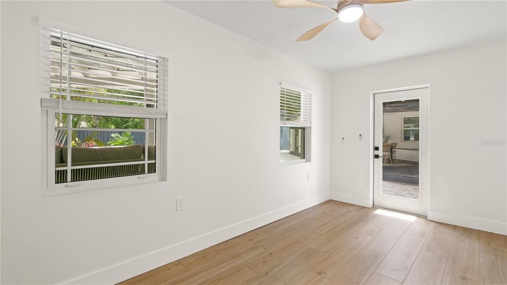 En Venta: $2,349,990 (5 camas, 5 baños, 4717 Pies cuadrados)