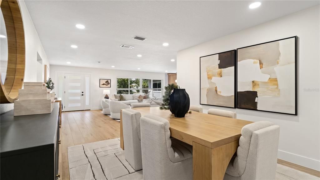 En Venta: $2,349,990 (5 camas, 5 baños, 4717 Pies cuadrados)