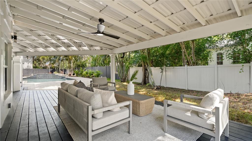 En Venta: $2,349,990 (5 camas, 5 baños, 4717 Pies cuadrados)
