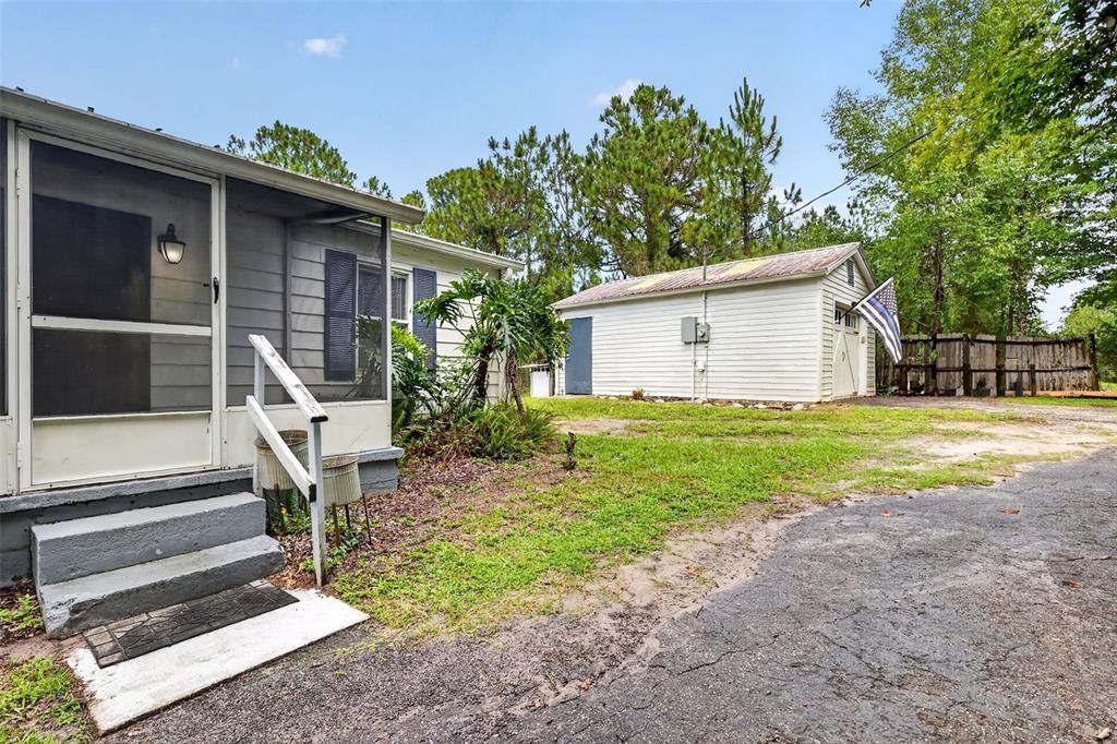 For Sale: $339,000 (3 beds, 2 baths, 1568 Square Feet)