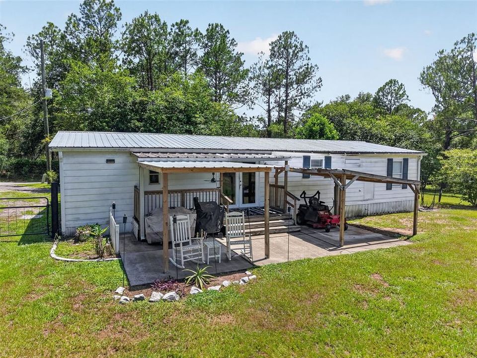 For Sale: $339,000 (3 beds, 2 baths, 1568 Square Feet)
