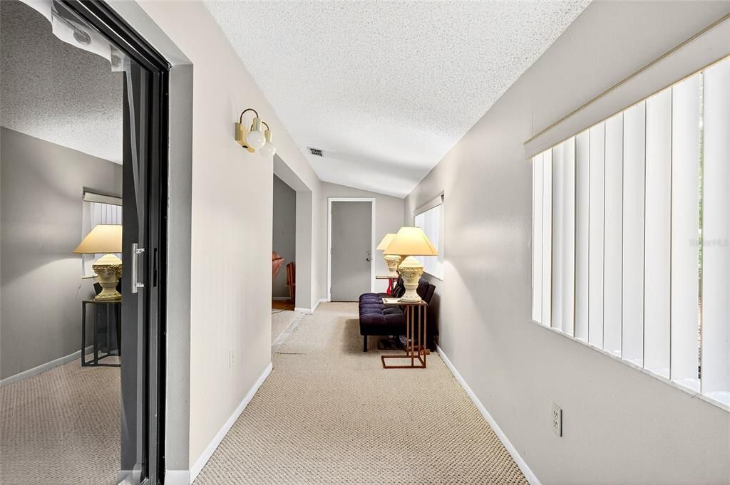 For Sale: $144,900 (2 beds, 2 baths, 1176 Square Feet)