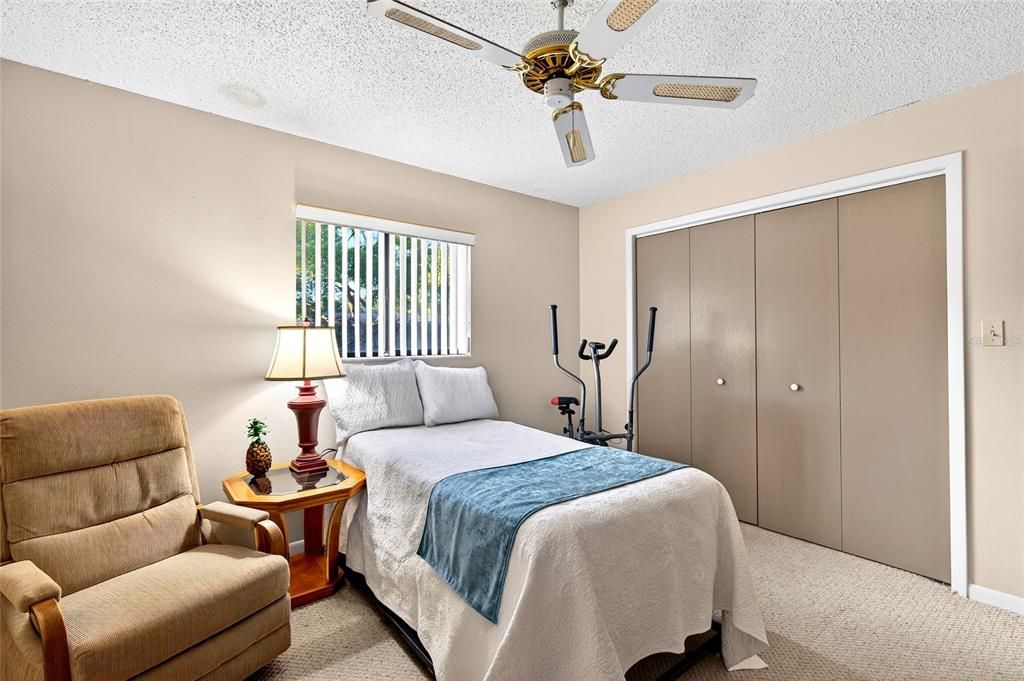 For Sale: $144,900 (2 beds, 2 baths, 1176 Square Feet)