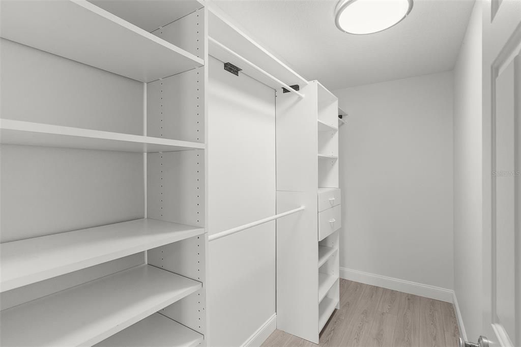 На продажу: $389,900 (3 спален, 2 ванн, 1404 Квадратных фут)