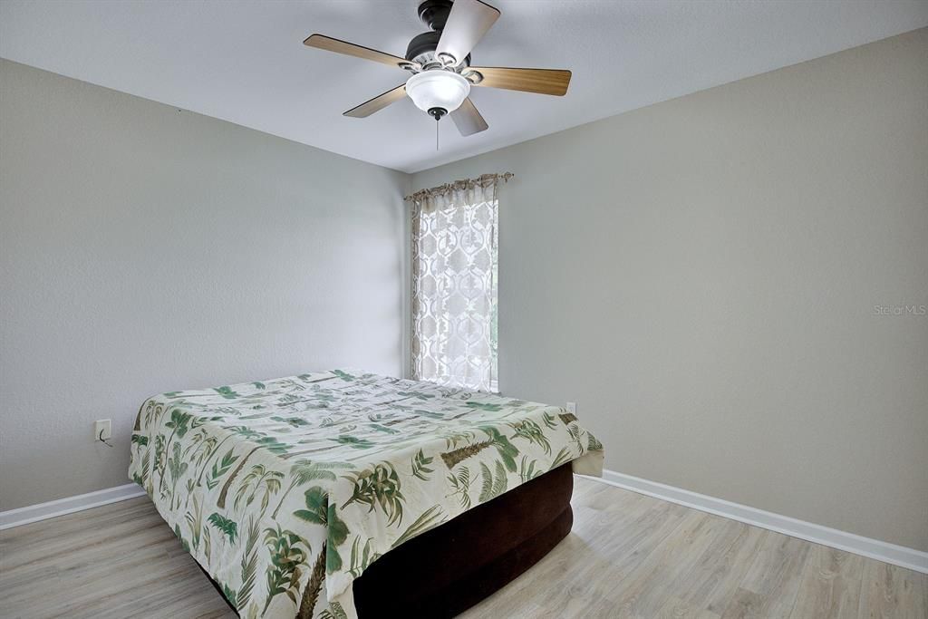 For Sale: $279,000 (3 beds, 2 baths, 1924 Square Feet)