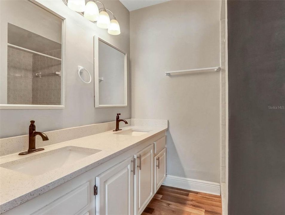 For Sale: $475,000 (3 beds, 2 baths, 1691 Square Feet)