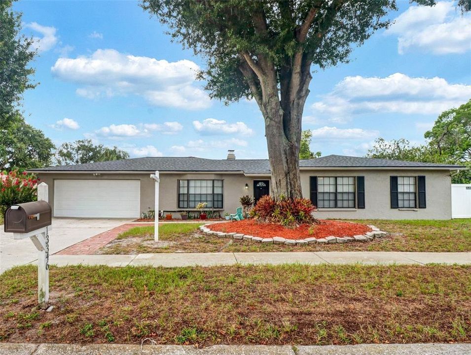 For Sale: $475,000 (3 beds, 2 baths, 1691 Square Feet)