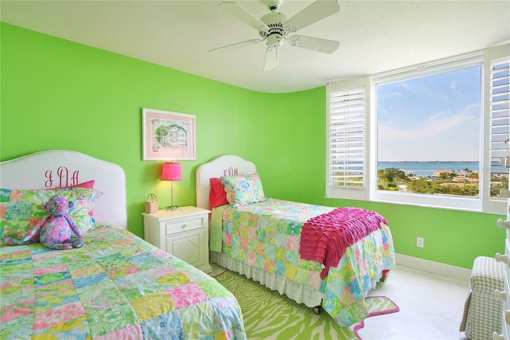 For Rent: $11,000 (2 beds, 2 baths, 1602 Square Feet)