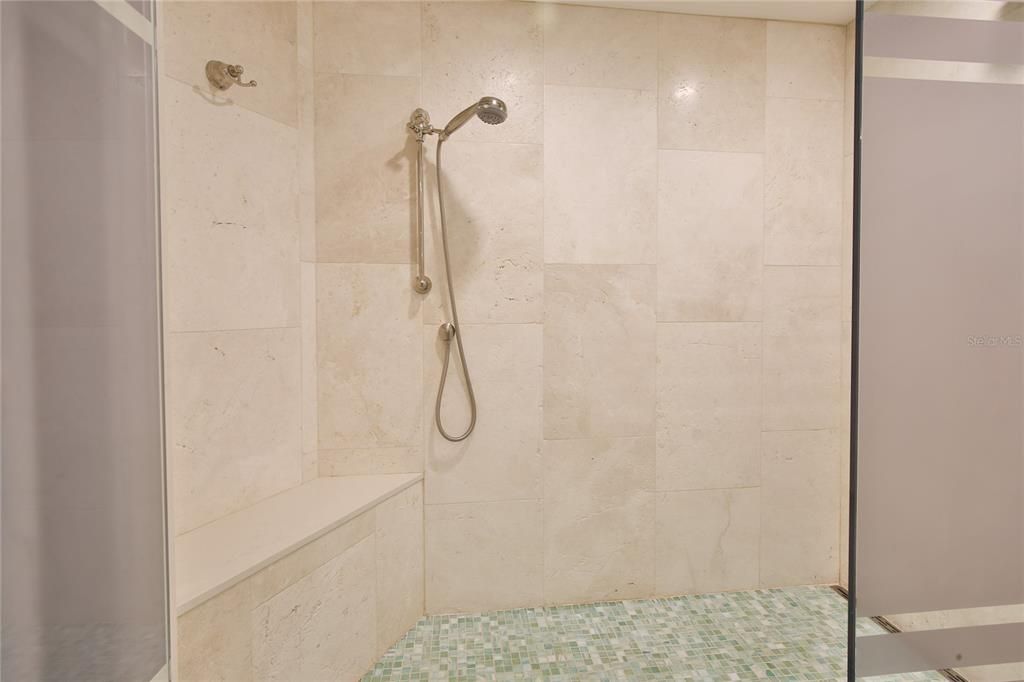 For Rent: $11,000 (2 beds, 2 baths, 1602 Square Feet)