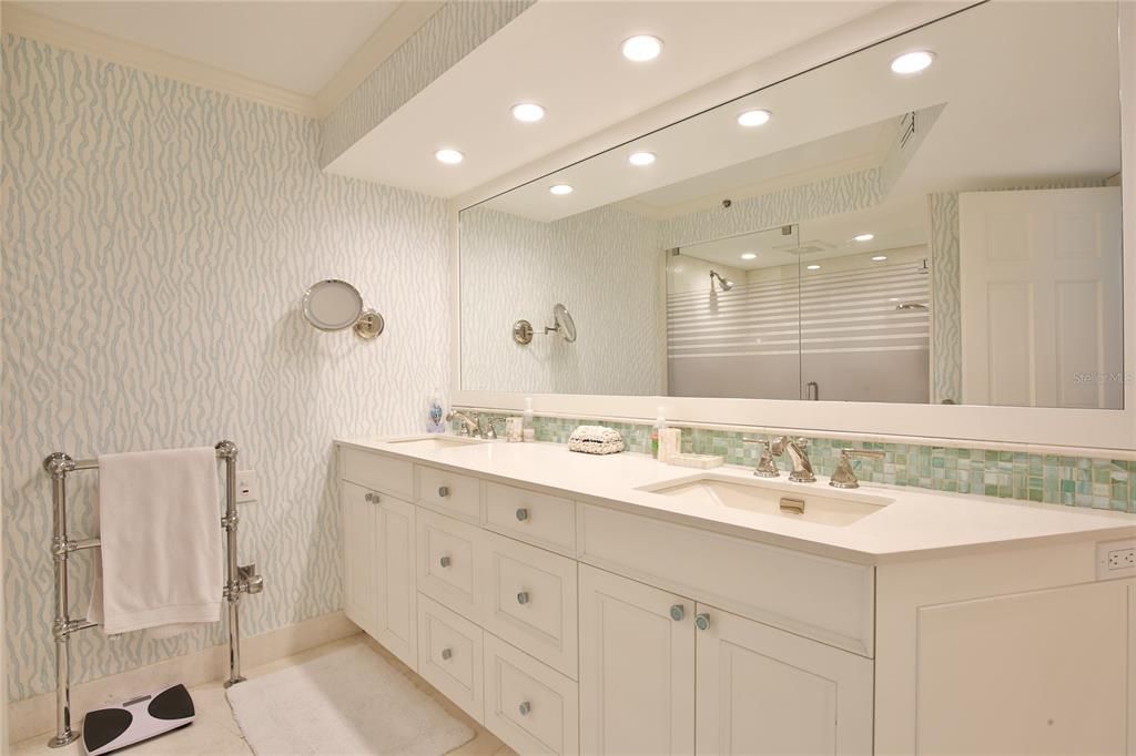 For Rent: $11,000 (2 beds, 2 baths, 1602 Square Feet)