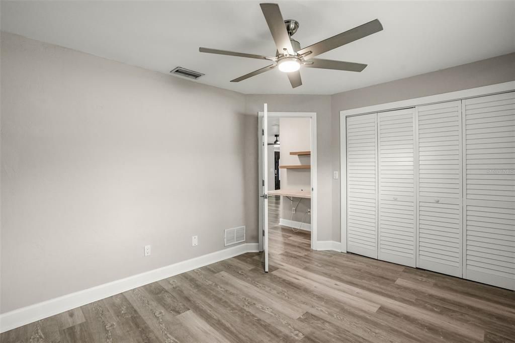 : $325,000 (3 спален, 2 ванн, 1360 Квадратных фут)