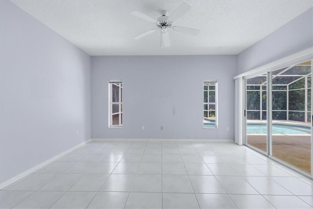 En Venta: $469,000 (3 camas, 2 baños, 1813 Pies cuadrados)