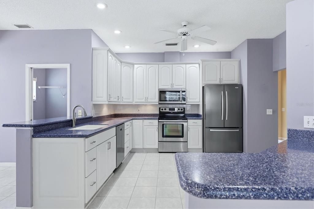 En Venta: $469,000 (3 camas, 2 baños, 1813 Pies cuadrados)