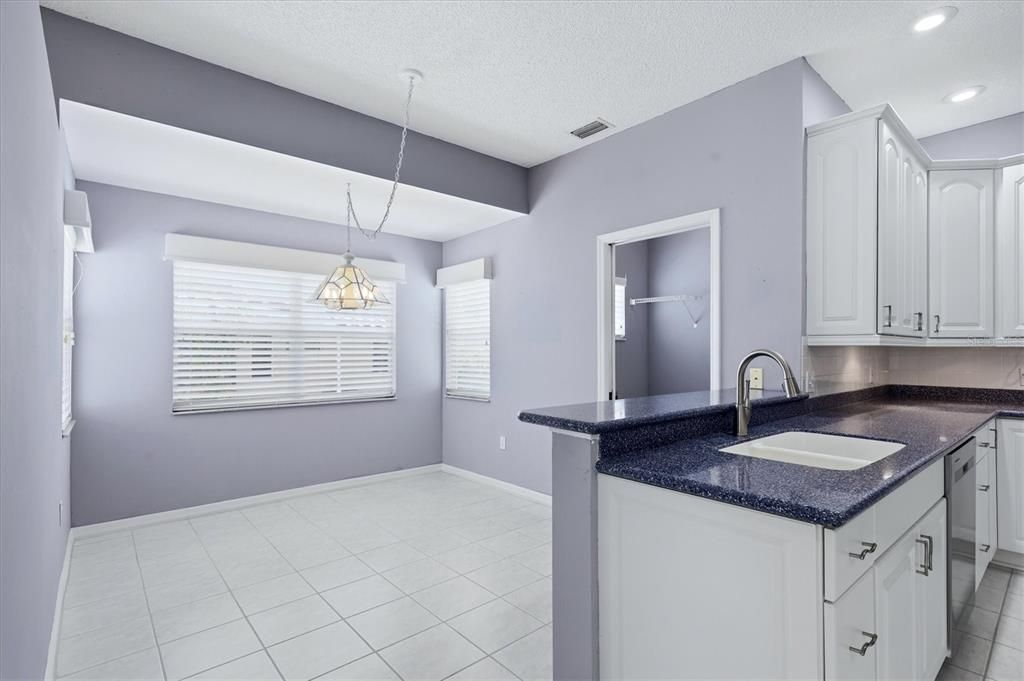 En Venta: $469,000 (3 camas, 2 baños, 1813 Pies cuadrados)