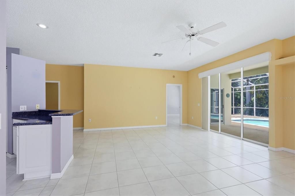 En Venta: $469,000 (3 camas, 2 baños, 1813 Pies cuadrados)