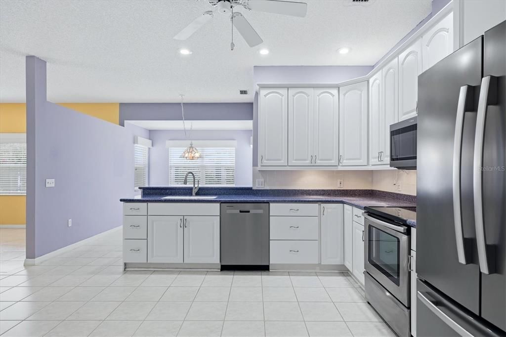En Venta: $469,000 (3 camas, 2 baños, 1813 Pies cuadrados)