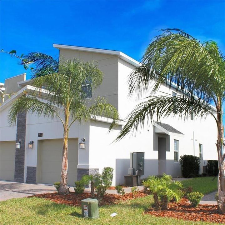 En Venta: $285,000 (2 camas, 2 baños, 1388 Pies cuadrados)