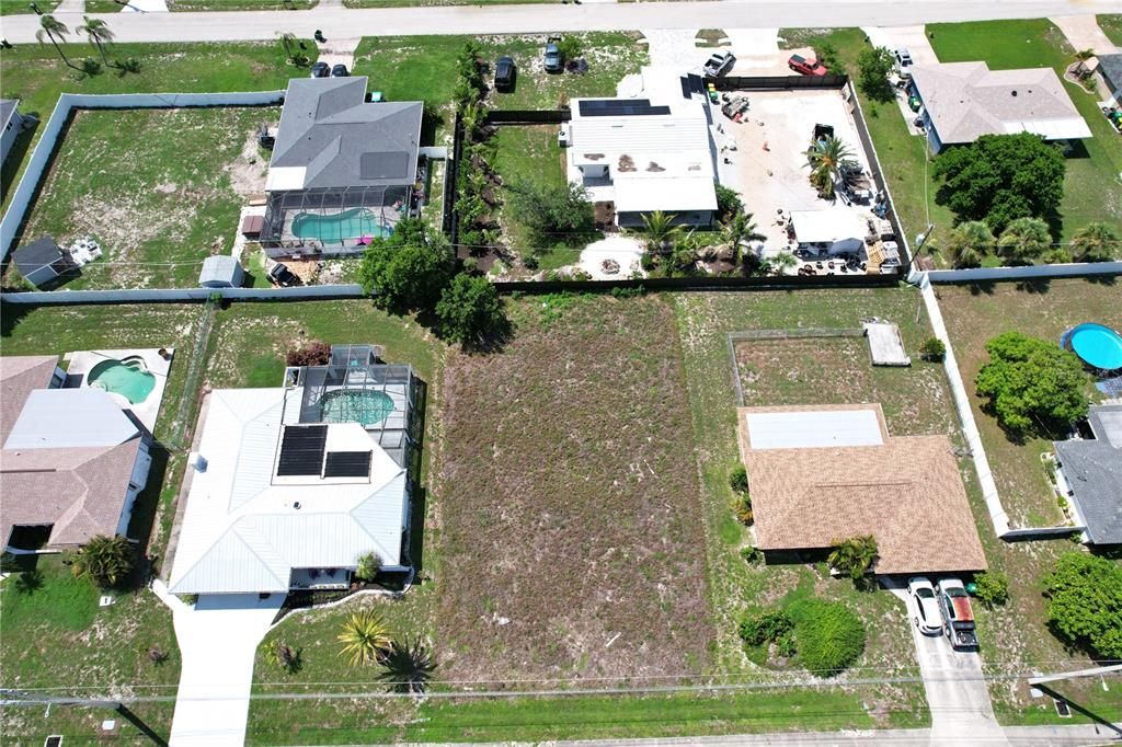 На продажу: $15,500 (0.23 acres)