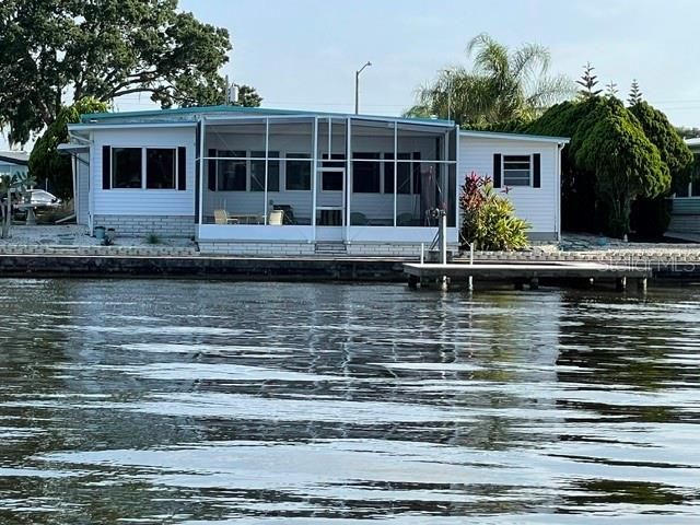 For Sale: $379,900 (2 beds, 2 baths, 1296 Square Feet)