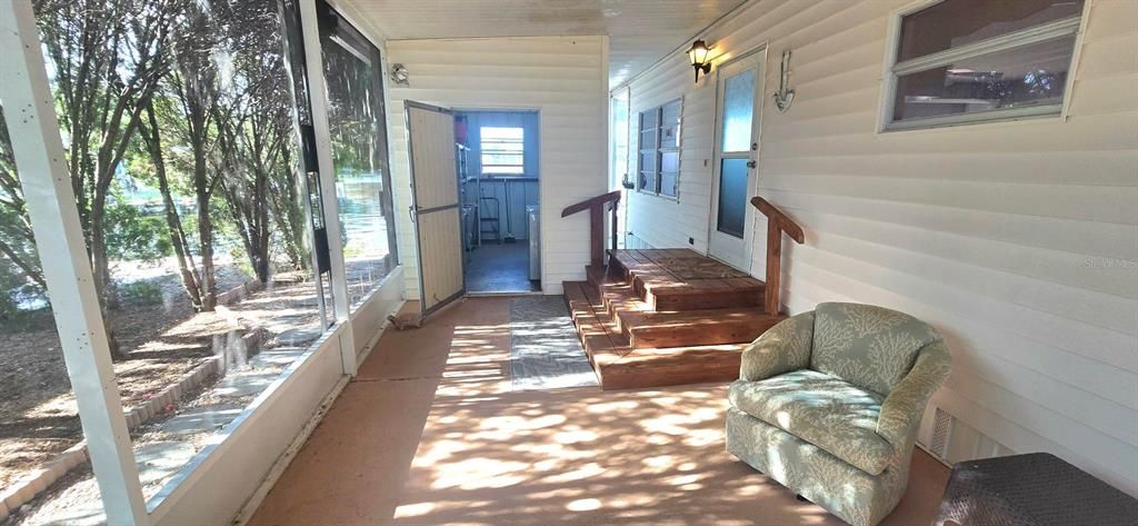 For Sale: $379,900 (2 beds, 2 baths, 1296 Square Feet)