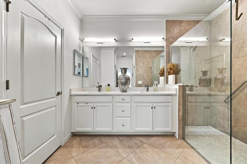 For Rent: $3,500 (2 beds, 2 baths, 1965 Square Feet)