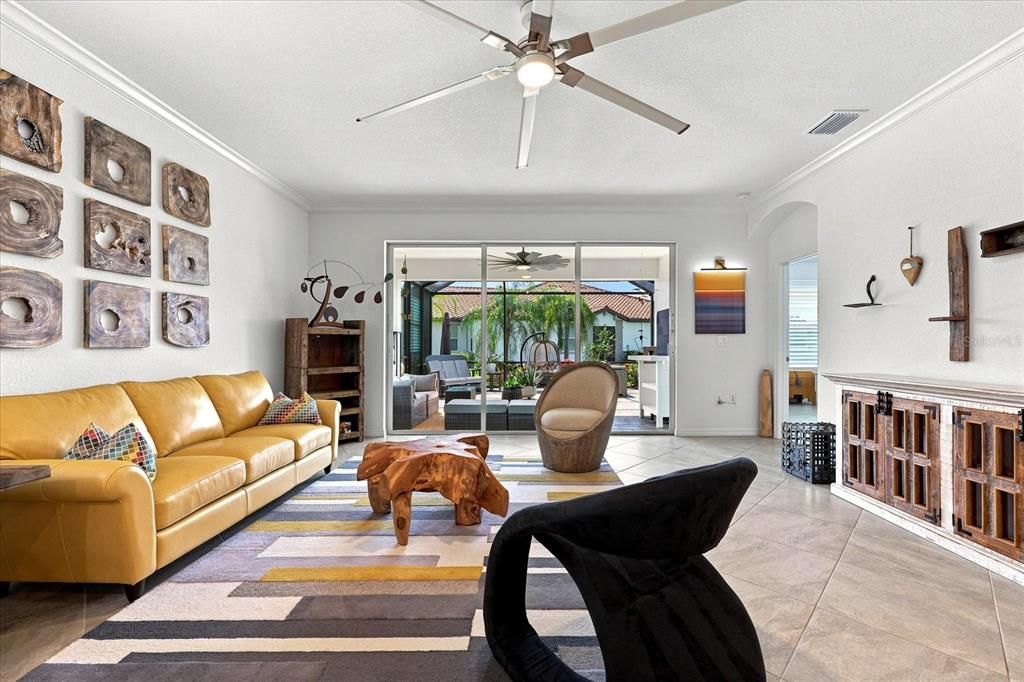 For Rent: $3,500 (2 beds, 2 baths, 1965 Square Feet)