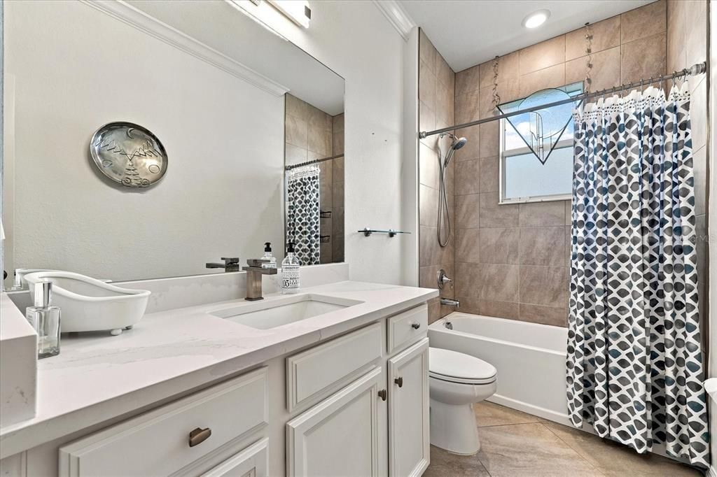 For Rent: $3,500 (2 beds, 2 baths, 1965 Square Feet)