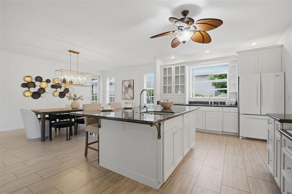 For Sale: $925,000 (3 beds, 3 baths, 2648 Square Feet)
