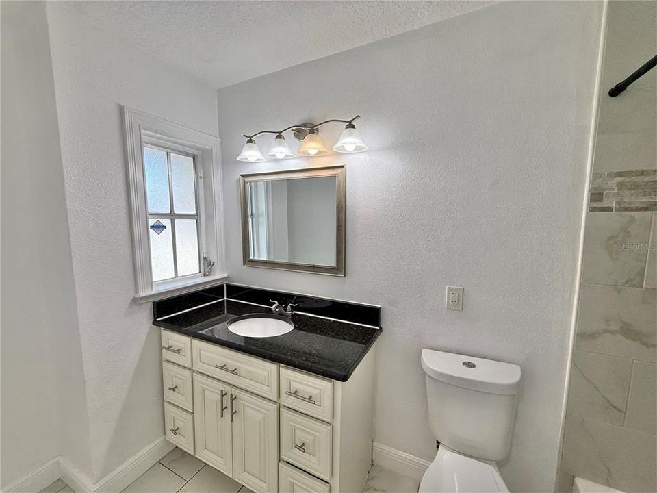 В аренду: $2,200 (3 спален, 2 ванн, 1527 Квадратных фут)