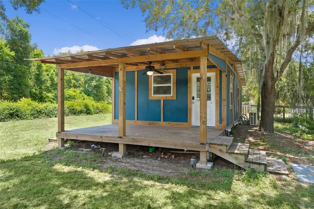 На продажу: $599,999 (3 спален, 2 ванн, 1360 Квадратных фут)