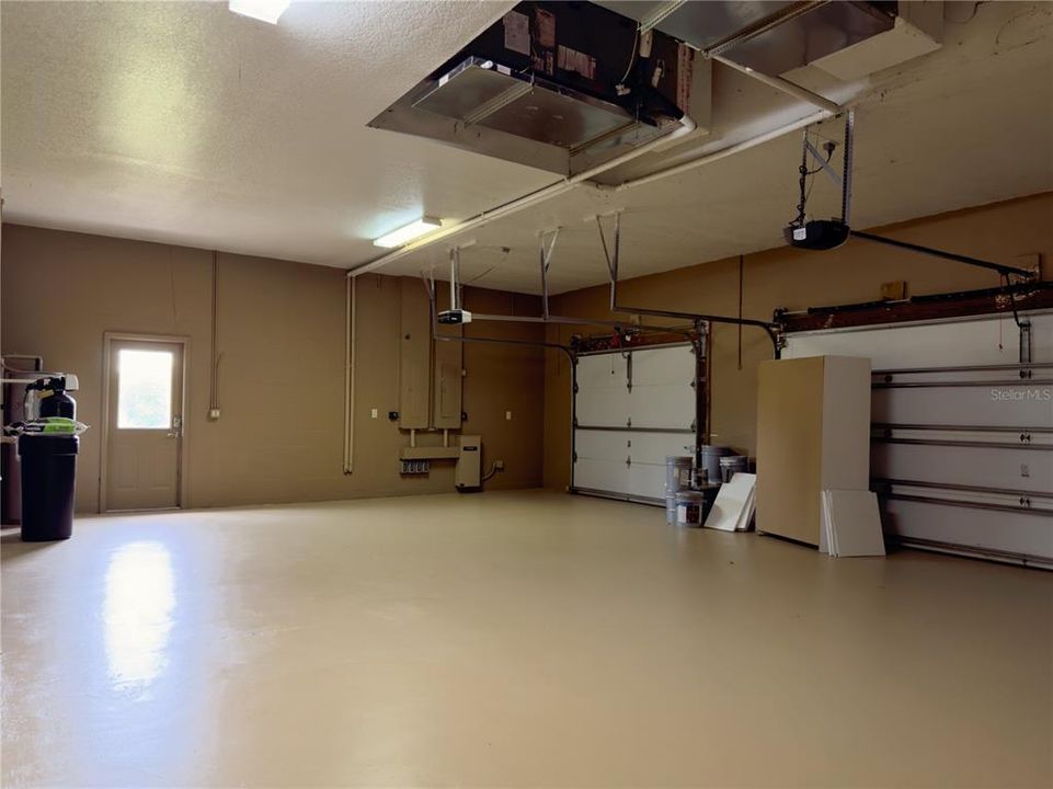 For Sale: $1,600,000 (5 beds, 3 baths, 3596 Square Feet)
