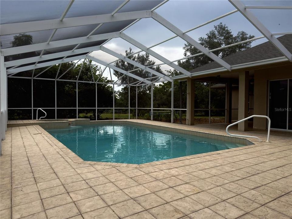 For Sale: $1,600,000 (5 beds, 3 baths, 3596 Square Feet)