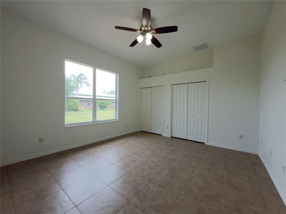 For Sale: $1,600,000 (5 beds, 3 baths, 3596 Square Feet)