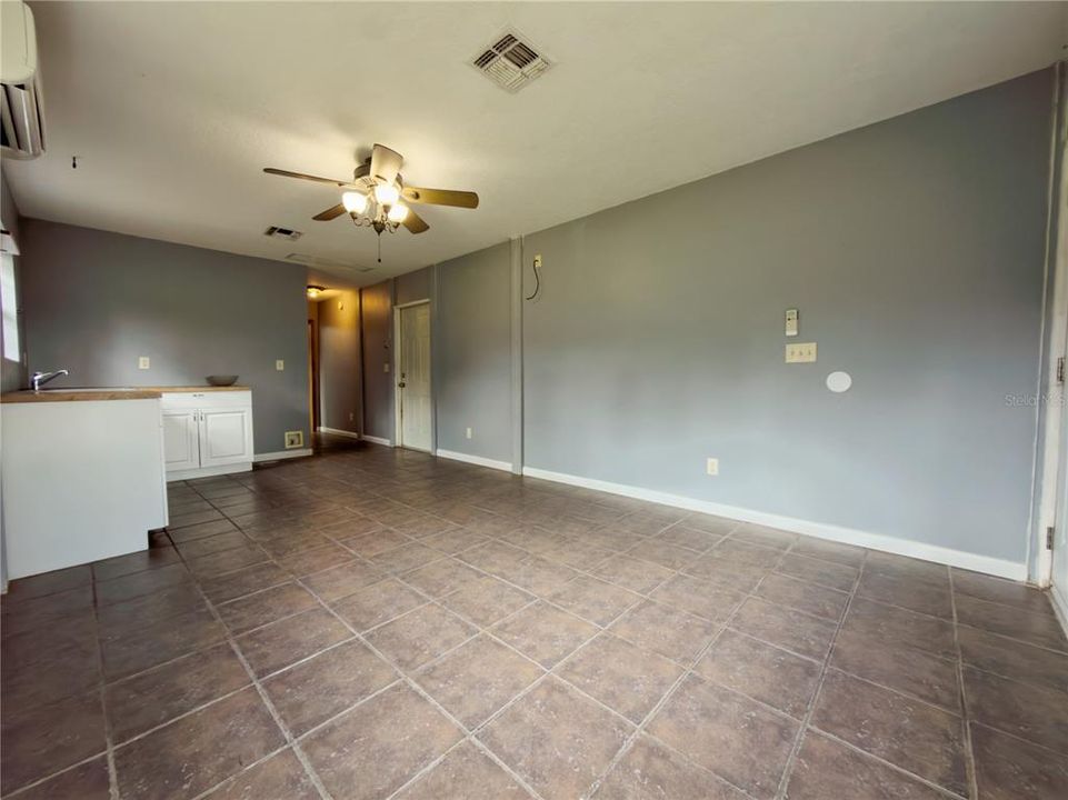 For Sale: $1,600,000 (5 beds, 3 baths, 3596 Square Feet)
