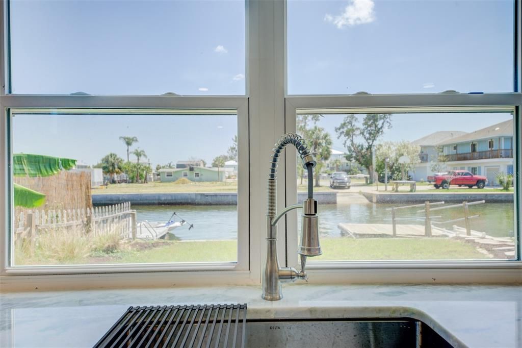 En Venta: $349,000 (2 camas, 2 baños, 875 Pies cuadrados)