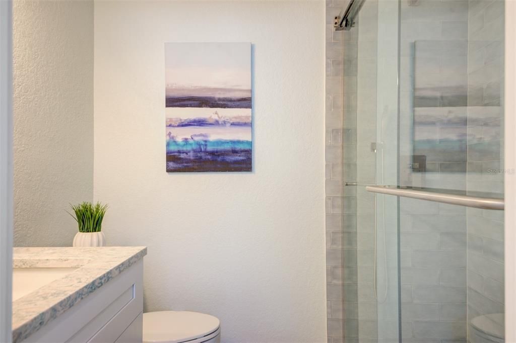 En Venta: $349,000 (2 camas, 2 baños, 875 Pies cuadrados)